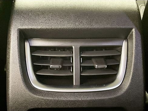 Used 2023 Chevrolet Blazer LT image 25