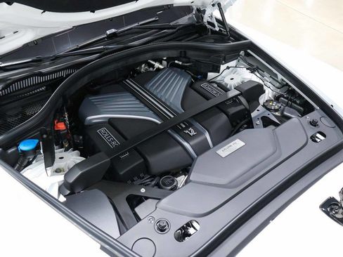 Used 2025 Rolls-Royce Cullinan Black Badge AWD/4WD image 81