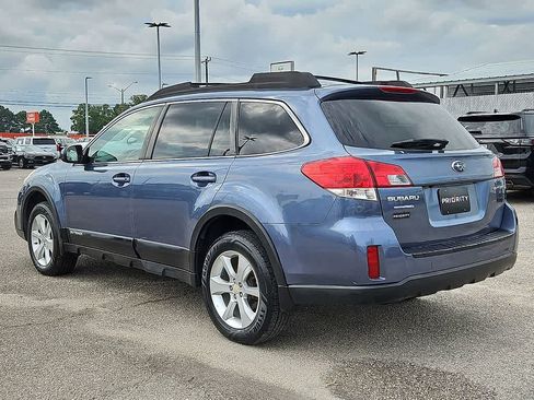 Used 2013 Subaru Outback 2.5i Premium AWD/4WD image 6