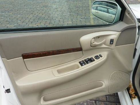 Used 2004 Chevrolet Impala LS w/ Preferred Equipment Group image 15