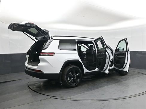 New 2025 Jeep Grand Cherokee L Limited w/ Black Appearance Package image 49