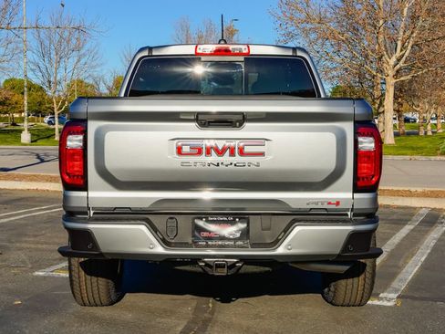 New 2026 GMC Canyon AT4 AWD/4WD image 8