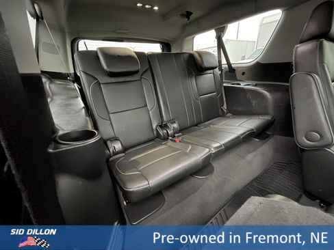 Used 2020 Chevrolet Suburban Premier image 24