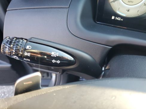 Used 2022 Hyundai Santa Cruz SEL Premium image 23