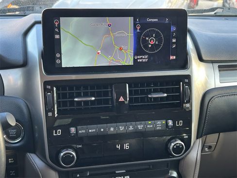 Used 2023 Lexus GX 460 Premium image 21