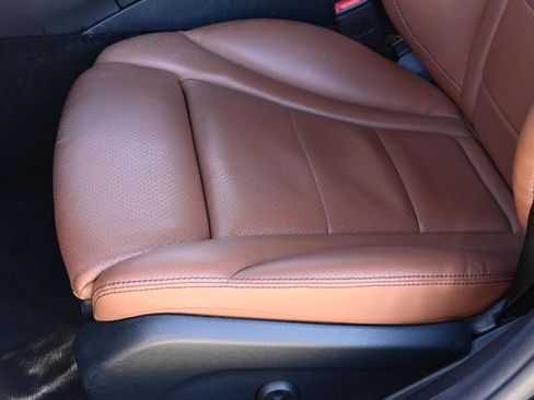 Used 2020 Mercedes-Benz C 300 Sedan image 24