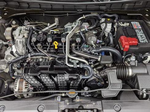 Used 2024 Nissan Altima 2.5 SV image 29