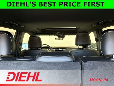 New 2025 Jeep Grand Cherokee Altitude w/ Trailer Tow Package image 10