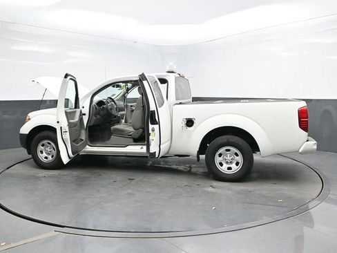 Used 2019 Nissan Frontier S image 39