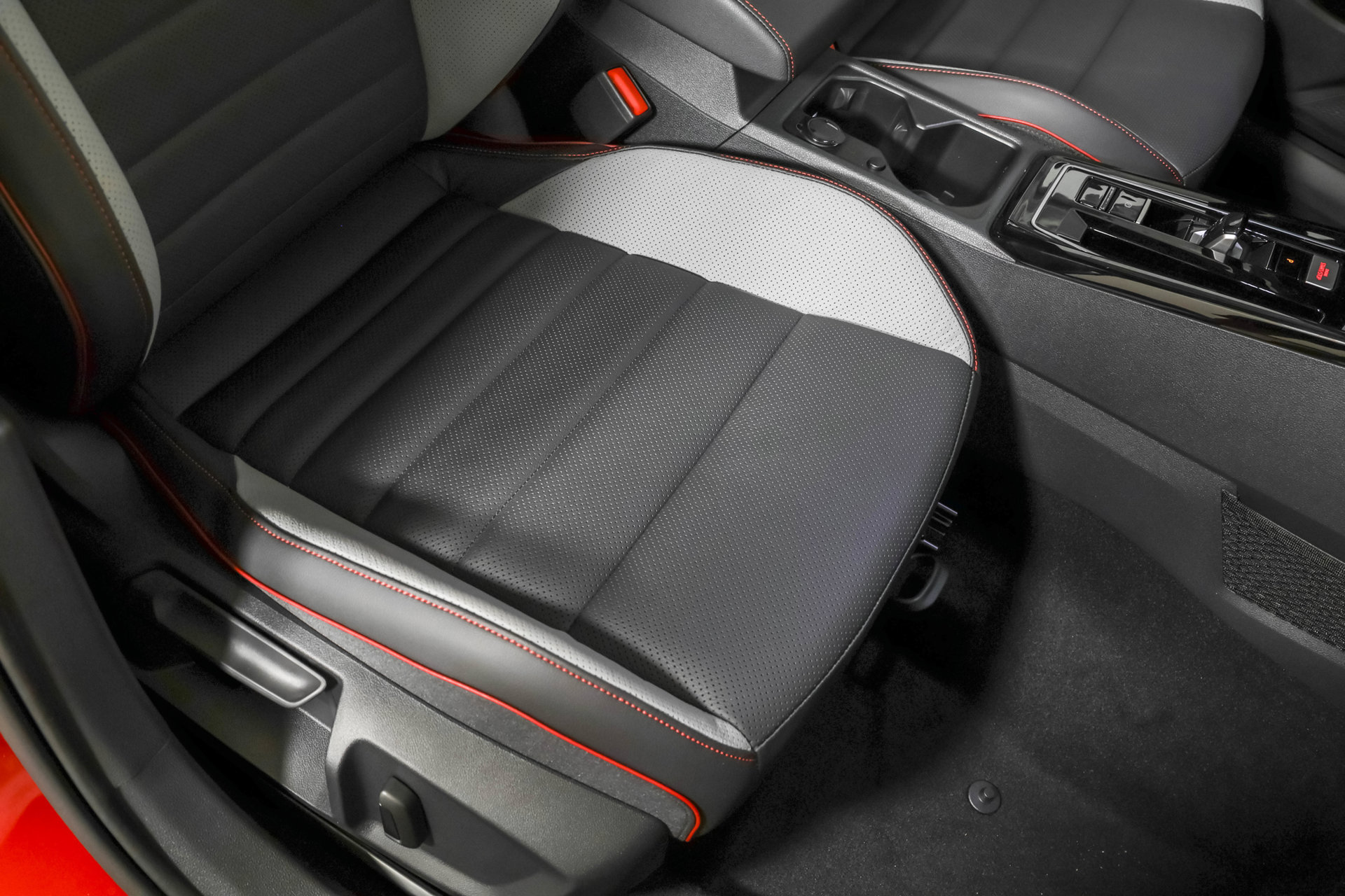 New 2026 Volkswagen GTI SE FWD image 45