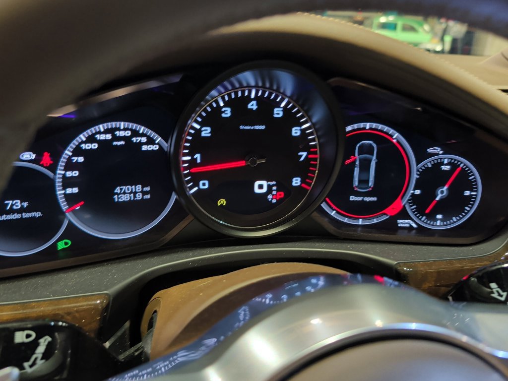 Used 2018 Porsche Panamera 4S AWD/4WD image 4