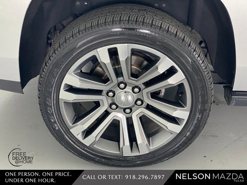 Used 2018 GMC Yukon Denali w/ Denali Ultimate Package image 11