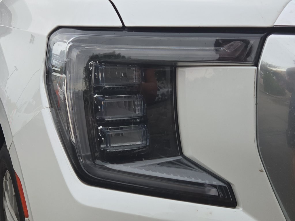 Used 2021 GMC Yukon Denali AWD/4WD image 6