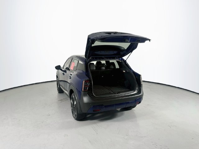 Used 2025 Nissan Kicks SR FWD image 25