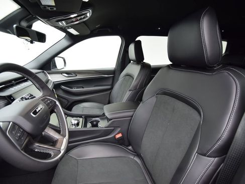 New 2026 Jeep Grand Cherokee L 4WD image 31