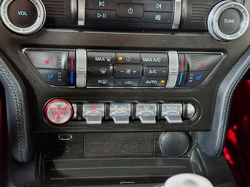 Used 2020 Ford Mustang Premium RWD image 15