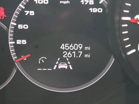 Used 2022 Porsche Panamera 4 AWD/4WD image 5