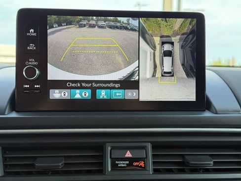 Used 2023 Honda Pilot Elite image 14