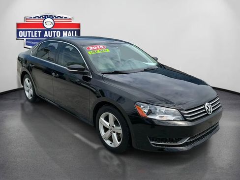 Used 2015 Volkswagen Passat 1.8T SE FWD image 1