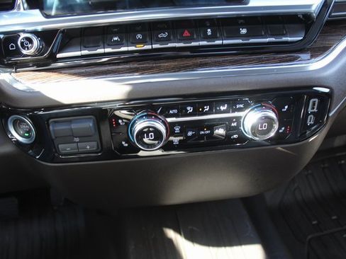 Used 2024 GMC Sierra 1500 SLE image 31