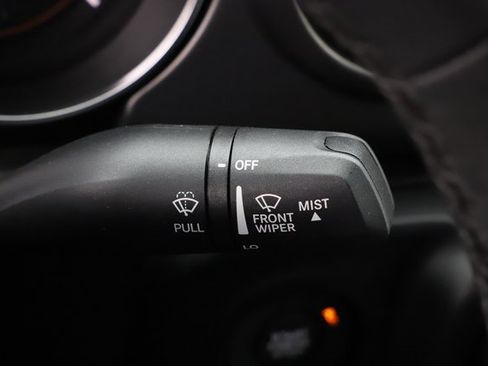 Used 2023 Jeep Gladiator Sport image 32