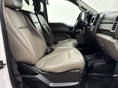 Used 2020 Ford F250 XL w/ Power Equipment Group image 18