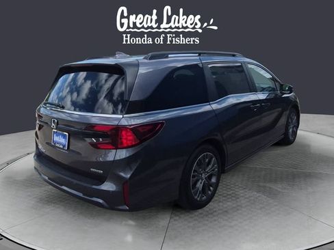 Certified 2025 Honda Odyssey Touring image 5