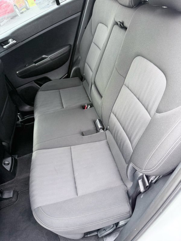 Used 2020 Kia Sportage LX AWD/4WD image 11