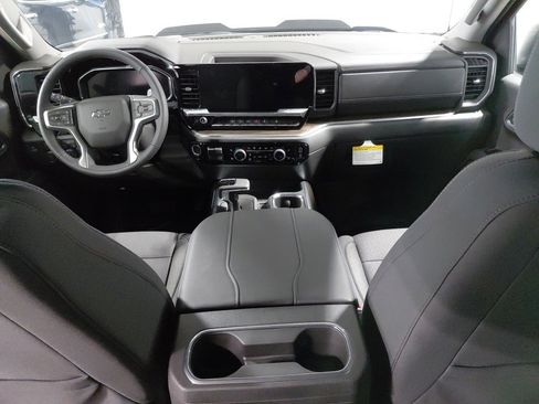 New 2026 Chevrolet Silverado 1500 LT Trail Boss w/ Dark Appearance Package image 3