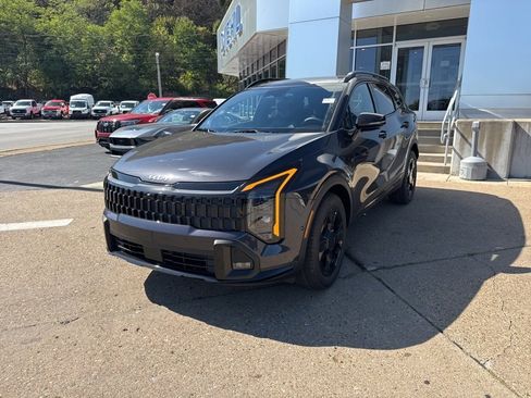 New 2026 Kia Sportage X-Line w/ X-Line Technology Package image 3