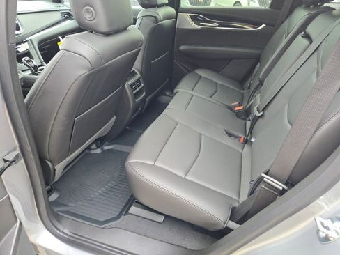 New 2025 Cadillac XT5 Premium Luxury w/ LPO, Floor Liner Package image 18