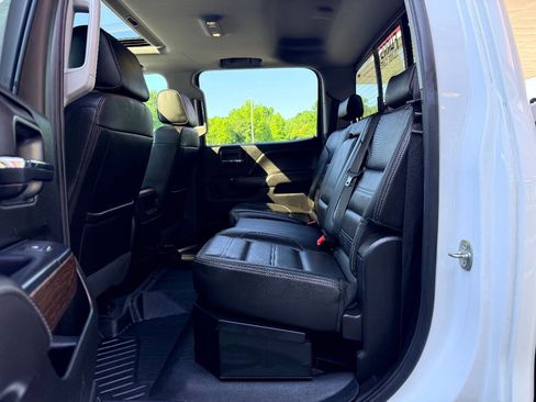 Used 2019 GMC Sierra 2500 Denali w/ Duramax Plus Package AWD/4WD image 34