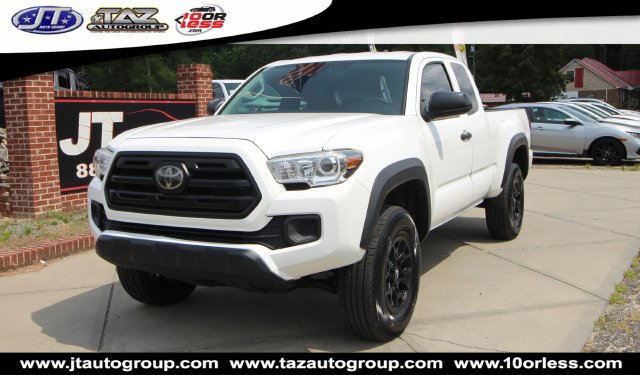 Used 2019 Toyota Tacoma SR w/ SX Package AWD/4WD image 3