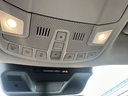 Used 2024 Ford Expedition Limited image 25