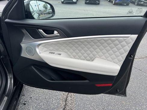 Used 2025 Genesis G70 3.3T Advanced w/ Sport Prestige Package image 15