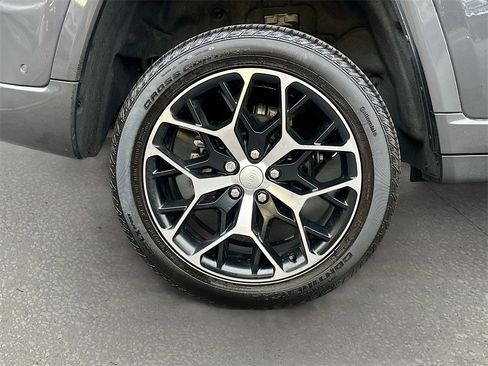 Used 2022 Jeep Grand Cherokee Summit image 33