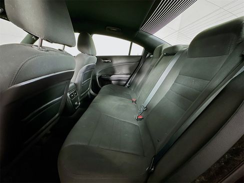 Used 2014 Dodge Charger SE image 4