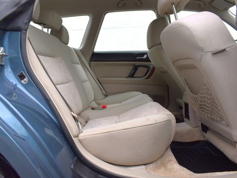 Used 2006 Subaru Outback 2.5i w/ Popular Equipment Group 1B AWD/4WD image 25