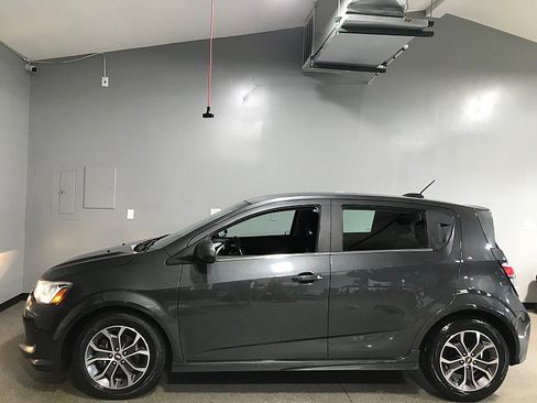 Used 2017 Chevrolet Sonic LT FWD image 6