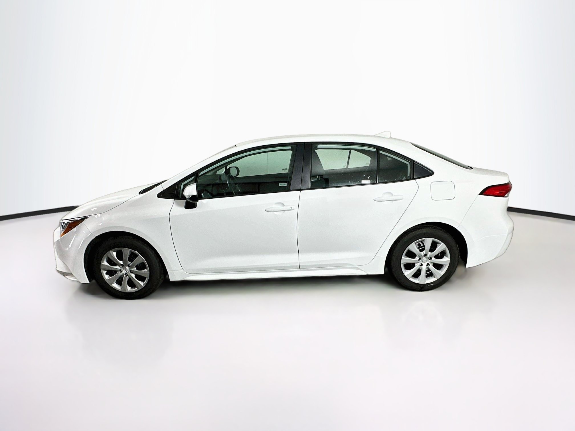 Used 2026 Toyota Corolla LE FWD image 4