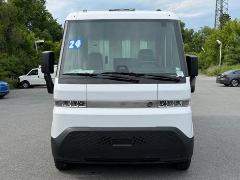 Used 2024 Chevrolet Brightdrop 600 w/ Commercial Equipment Package AWD/4WD image 8