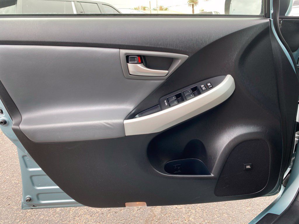 Used 2012 Toyota Prius Five FWD image 28