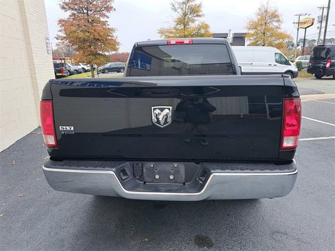 Used 2024 RAM 1500 Classic SLT image 5