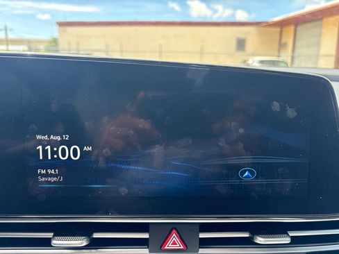 Used 2023 Hyundai Elantra Limited FWD image 20