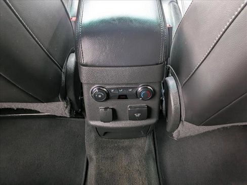 Used 2013 Ford Explorer Limited image 21
