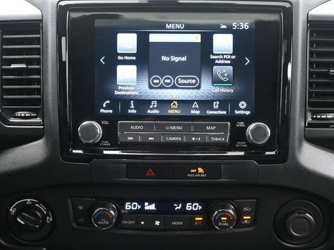 Used 2022 Nissan Frontier PRO-4X w/ Pro-4X Premium Package AWD/4WD image 17