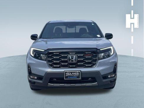 Used 2025 Honda Ridgeline TrailSport image 2