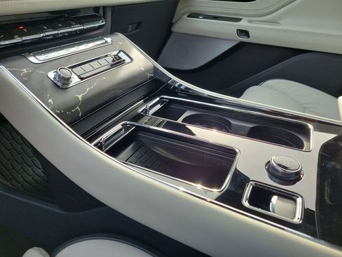 New 2026 Lincoln Aviator Black Label w/ Dynamic Handling Package image 29