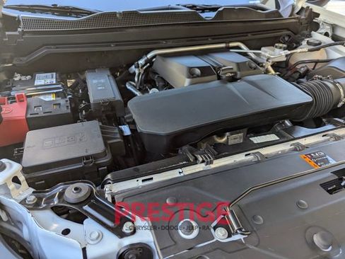 Used 2024 Chevrolet Colorado Z71 w/ LPO, Dark Essentials Package image 36