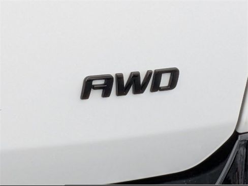 Used 2024 Chevrolet Traverse Premier w/ Redline Edition image 12